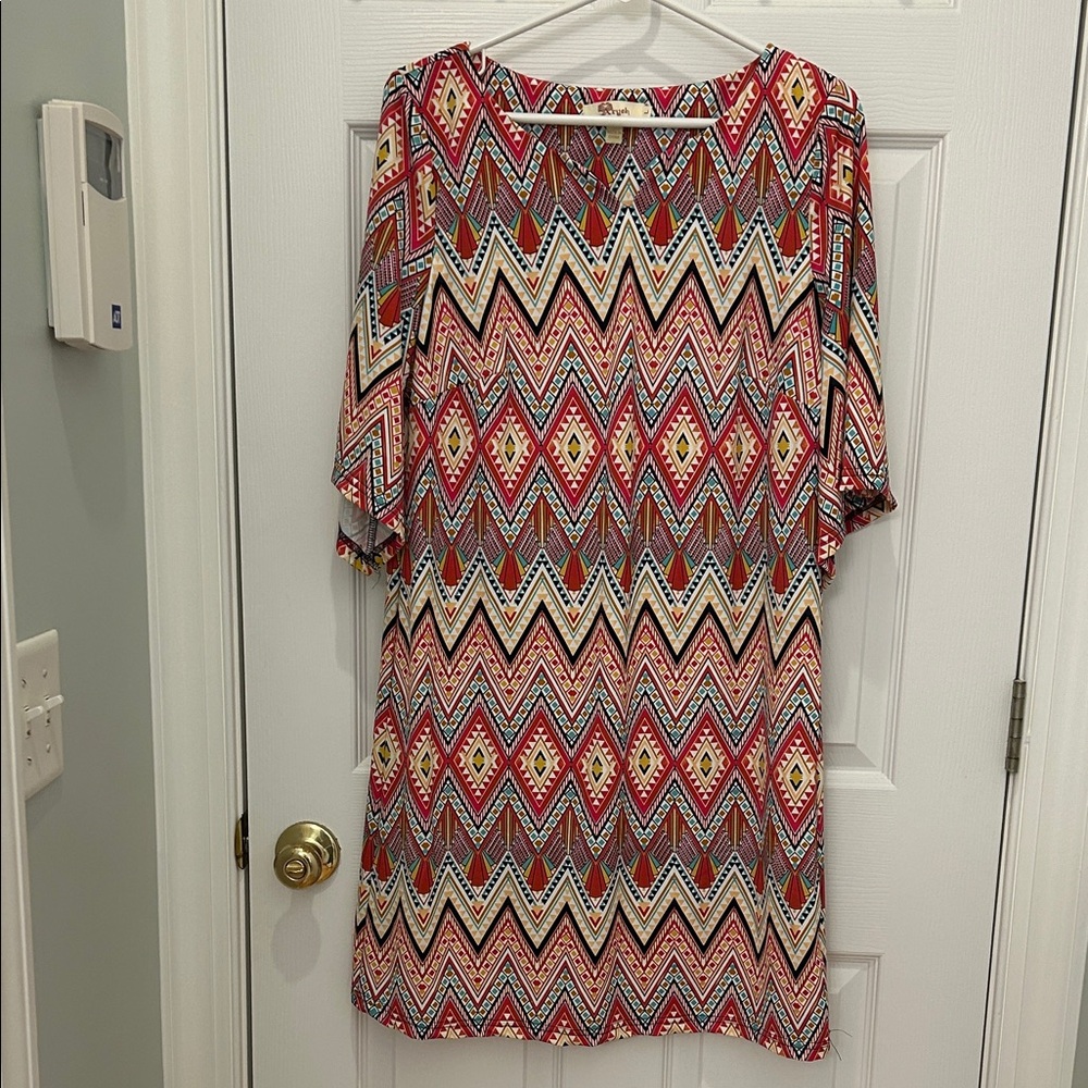 Vibrant Chevron Patterned Midi Dress